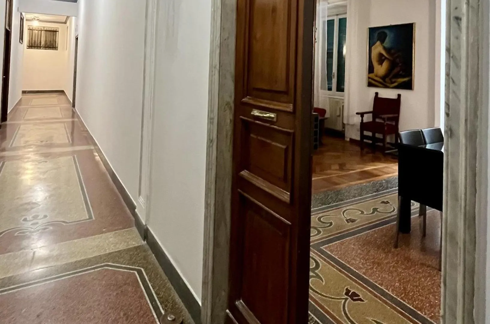 Vintage In Rome Apartment